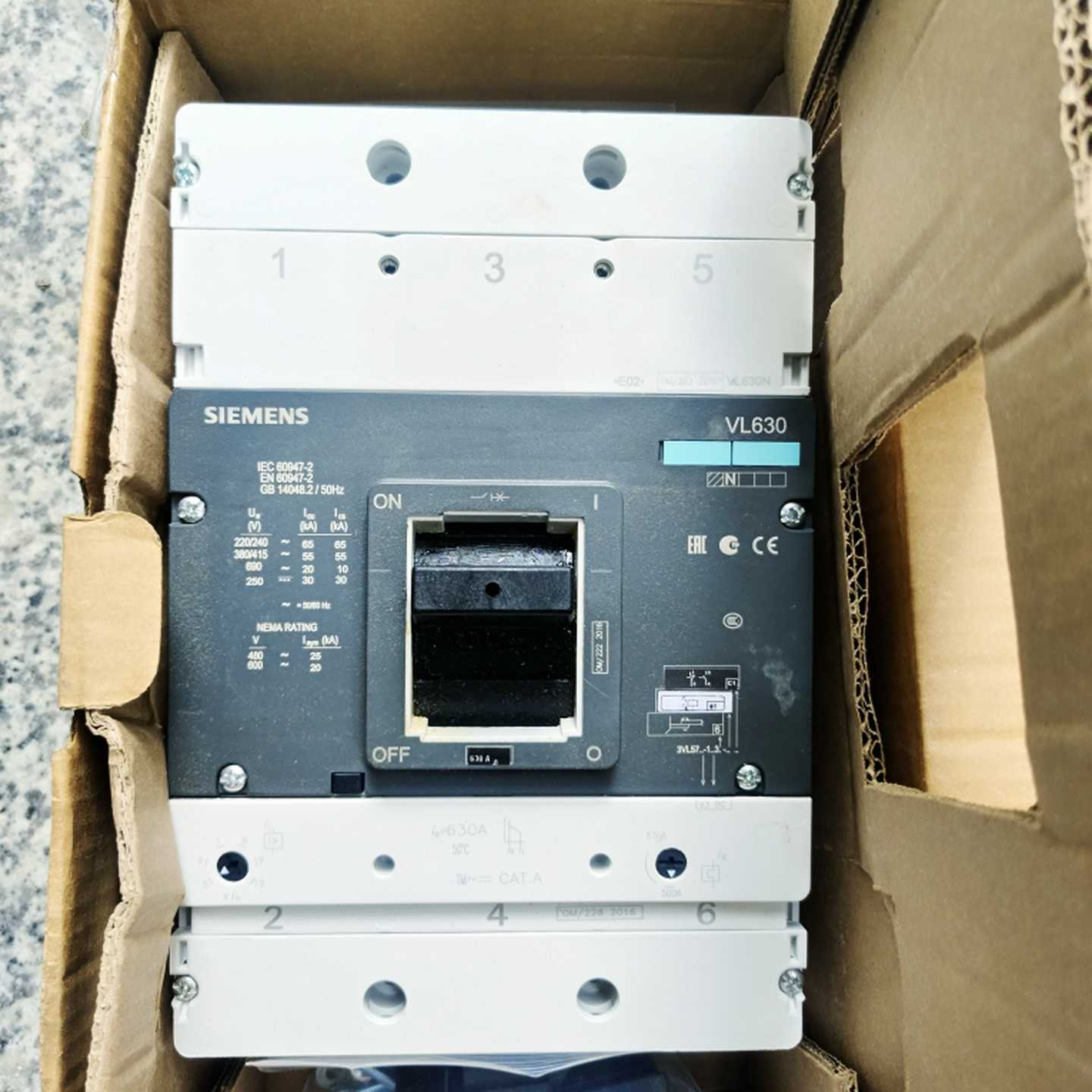 配件西门子 3VL5763-1DC36-0AA0  3VL5763-1AA36-0AA0+3VL95议价