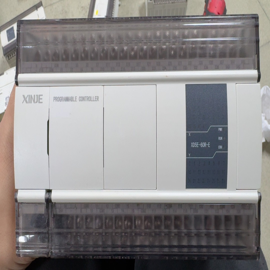 信捷XD5E-60R-E，成色实拍图。带负载测试过，功能包好~议价