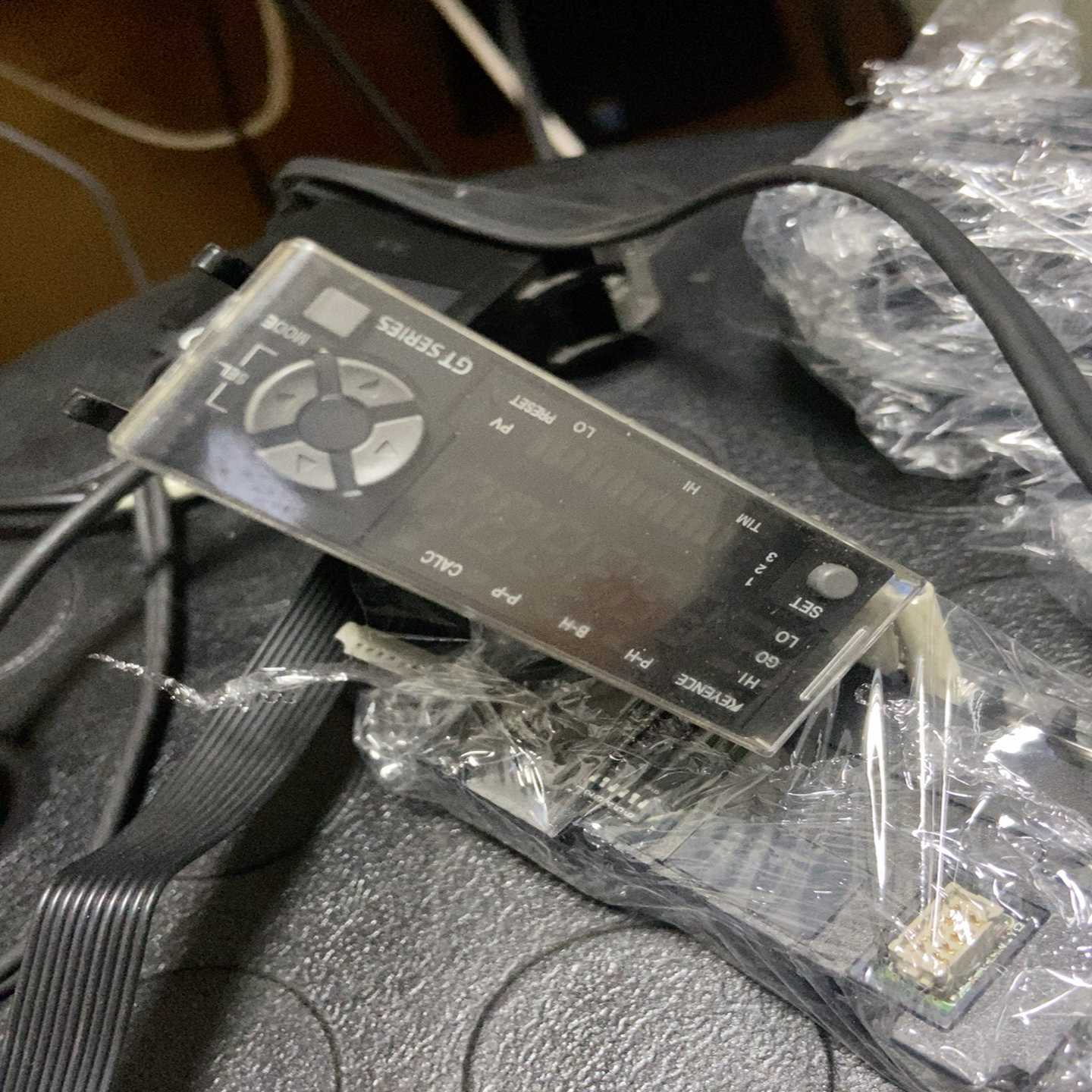 基恩士GT-76A 控制器 移位测量控制器  GT-H10传（佳毅工控）