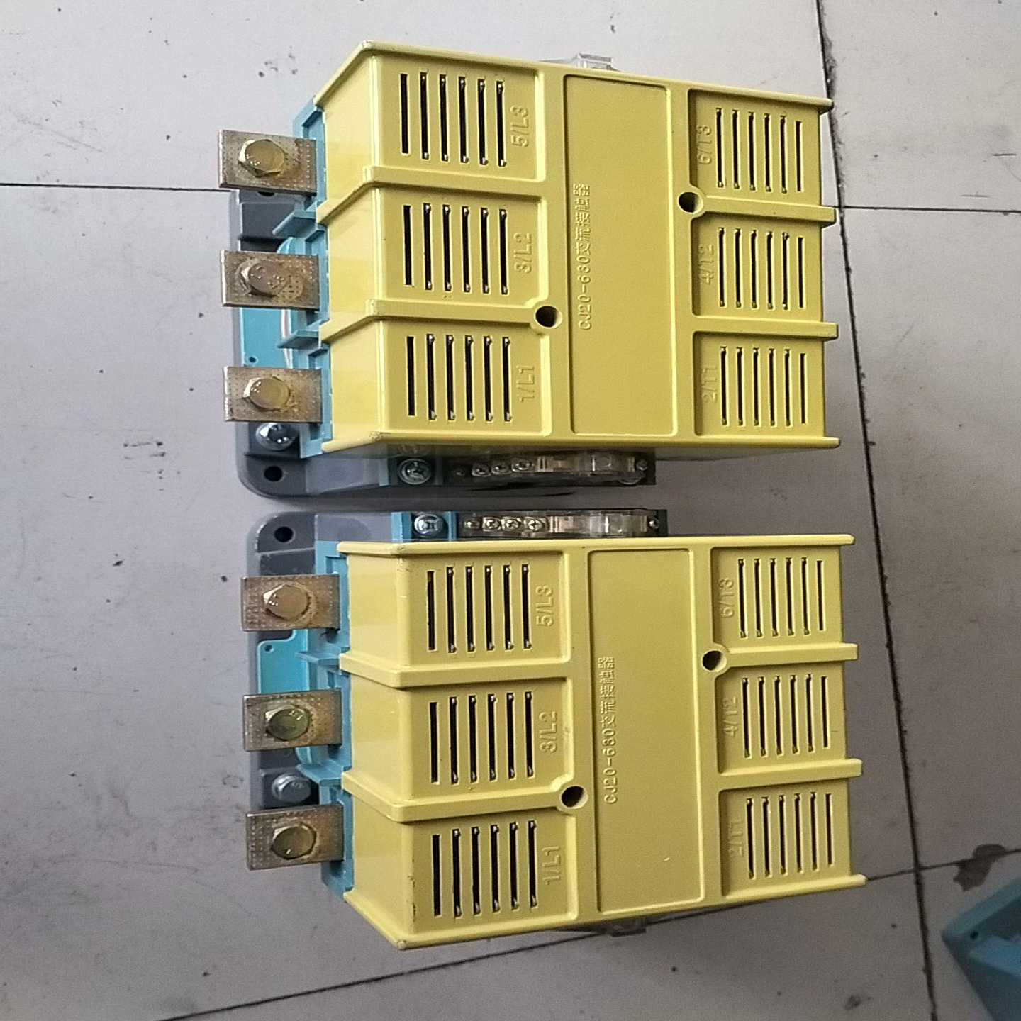 议~CJ20-630A交流接触器2台一台220V   一台380