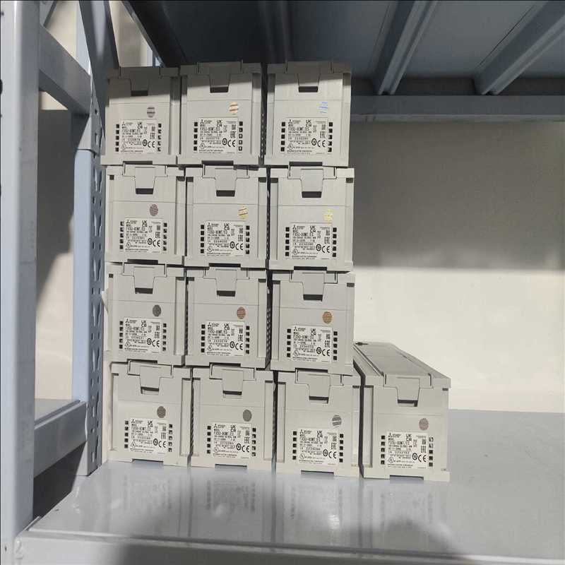 询价~FX5U-80MT/ES，50台，15-22年均有货，标