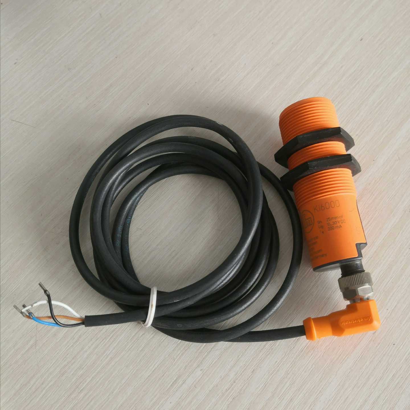 ifm易福门电容式传感器KI6000，带线物料传感器，线长一（子