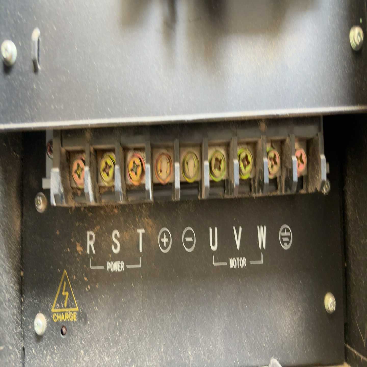 正弦变频器:EM303B-018G/022P-318.5/询价