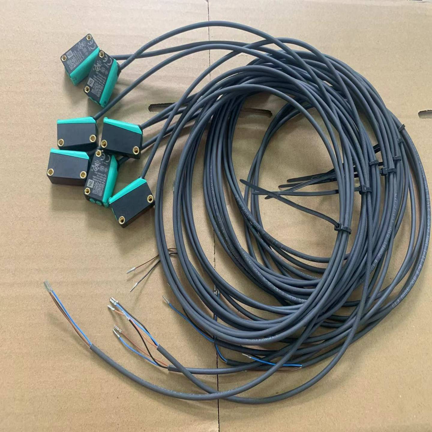 倍加福  光电传感器  ML100-8-H-250-RT/1~询价
