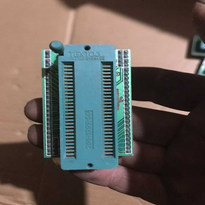 询价~TEXTOOL烧录座256-1292-00，如图，90包