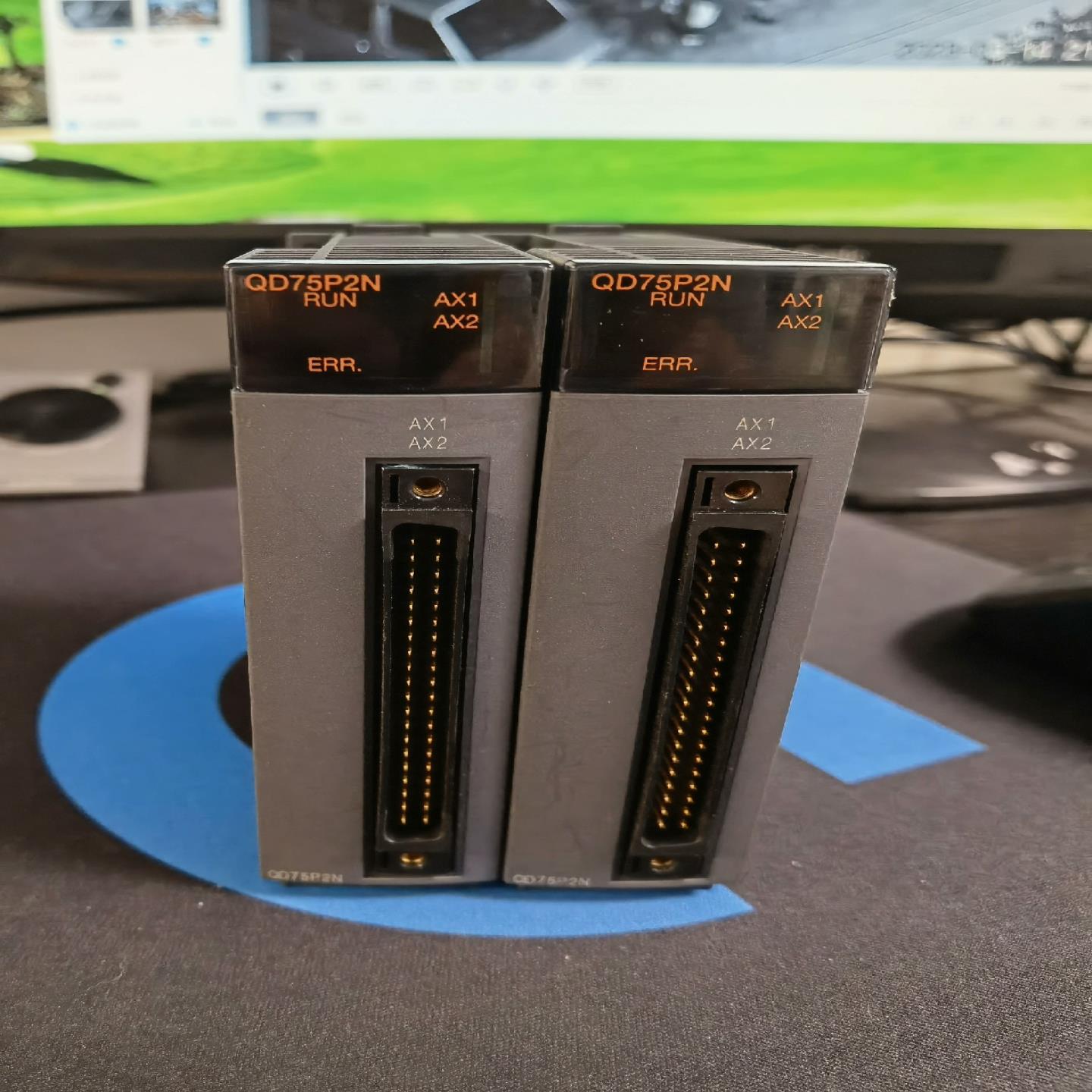 询价~PLC模块，模块，型号QD75P2N，年份新，实物拍