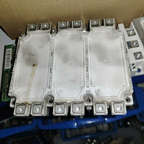 英飞凌模块FS300R12KE3_S1，变频器专用~询价