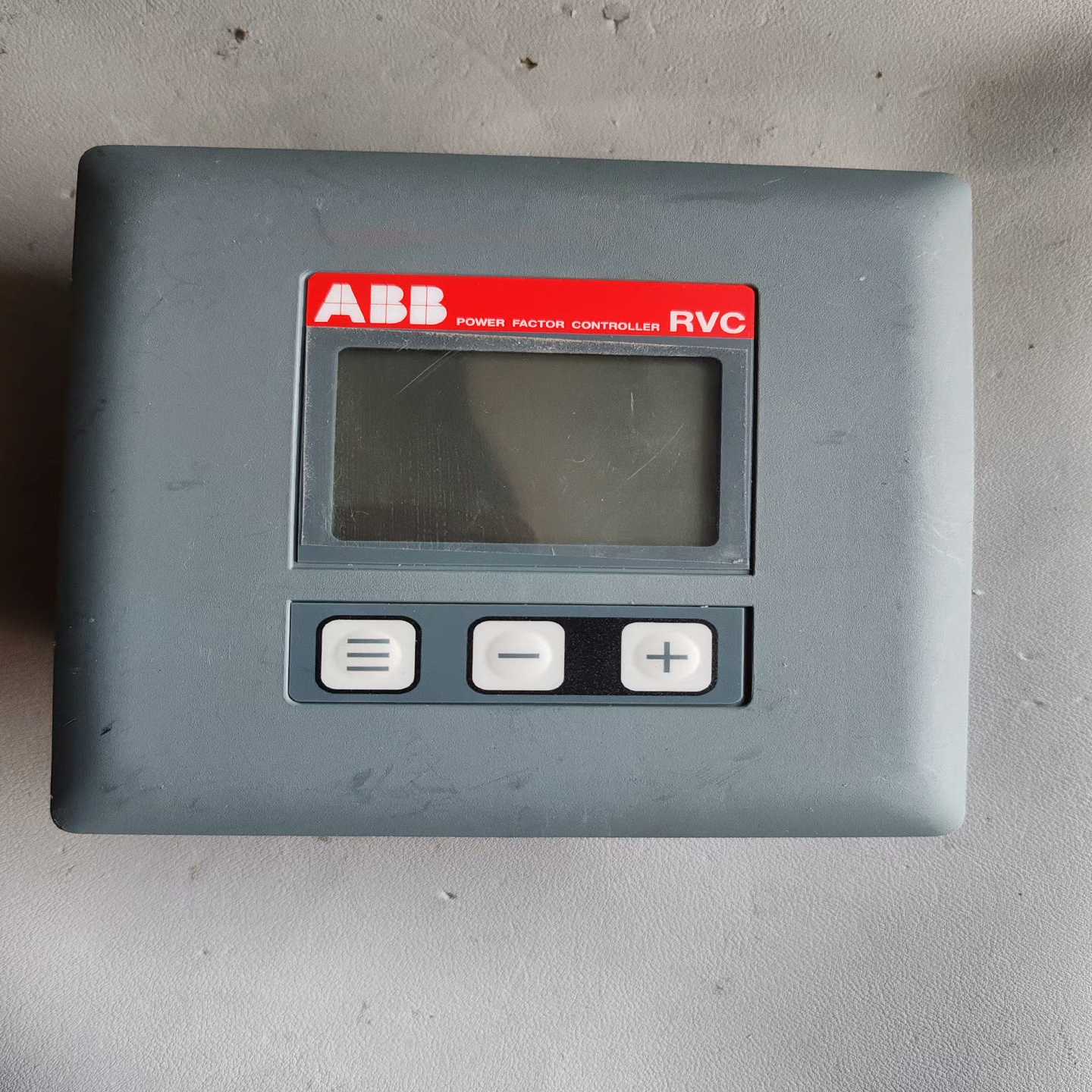 进口ABB功率因素控制器电容补偿控制表RVC8一1/5A，实（佳毅工