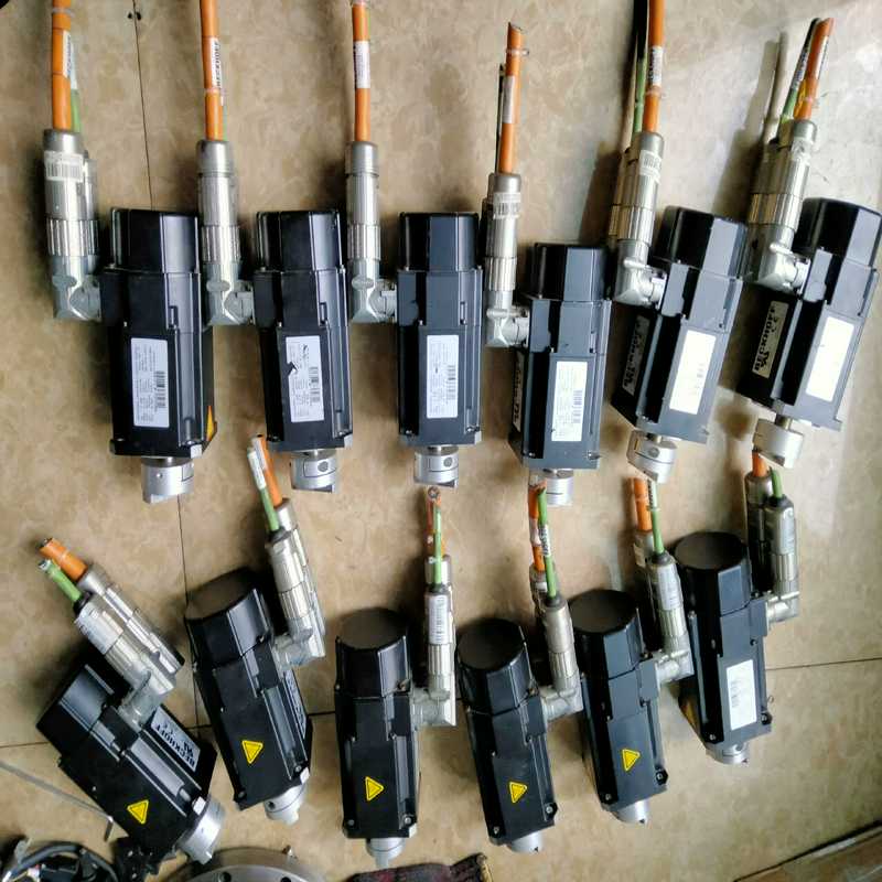 议价AM3031-OCO1-OOOO倍福电机二手拆机功能正常实物