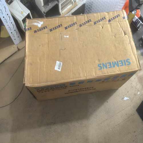 (询价)变频器6SE6440-2UD33-7EB1一台，有