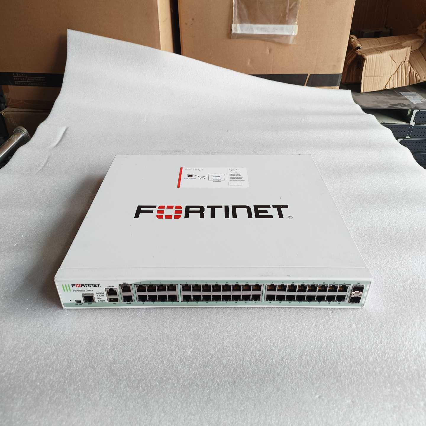询价~飞塔Fortinet FG-240D  全千兆 SFP UT