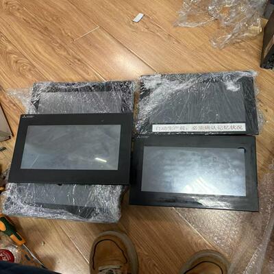 GS2110-WTBD二手拆机三菱触摸屏实物图拍摄，无破损，~议价
