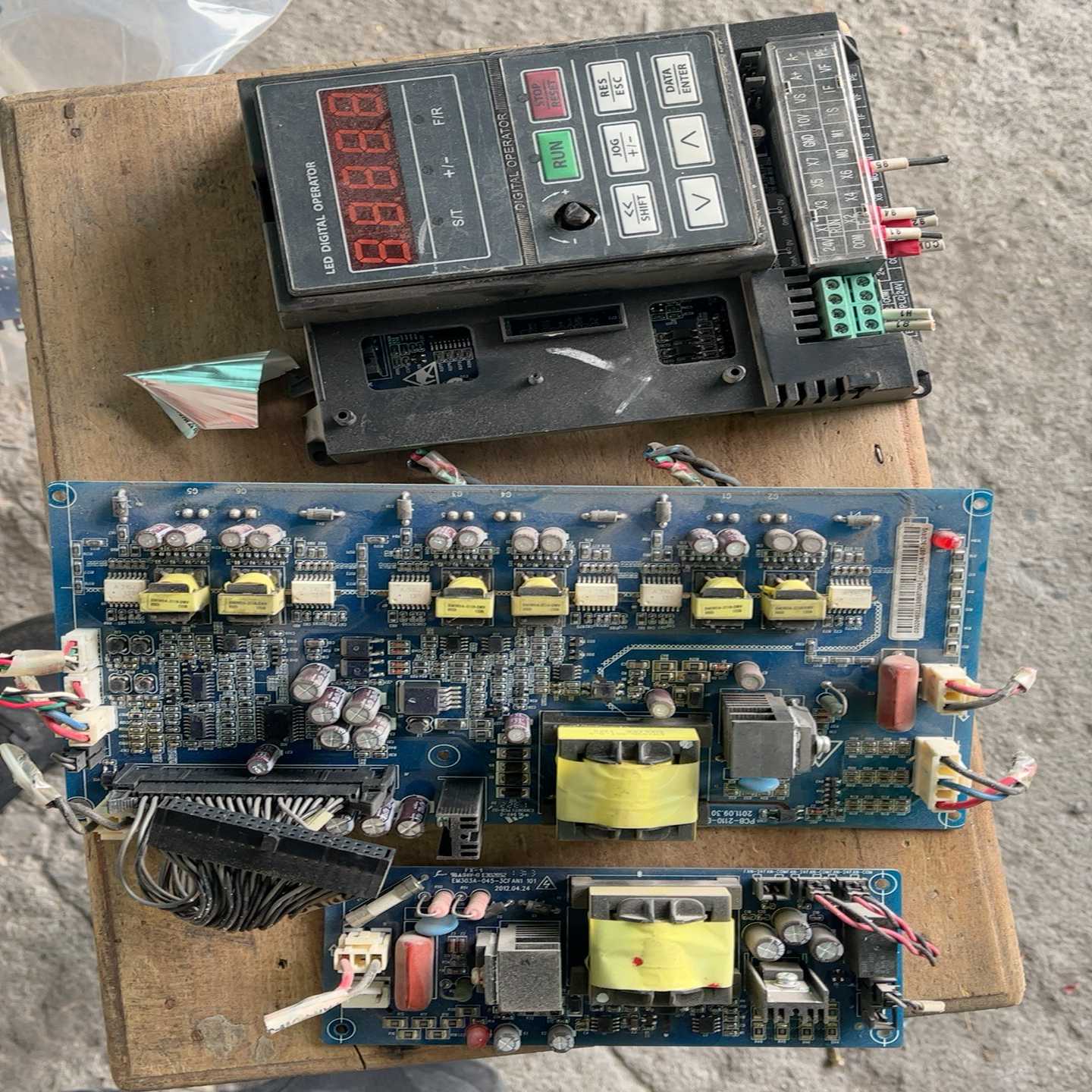 正弦em330a、37kw板子。功能。300一套。j（咳咳电子）