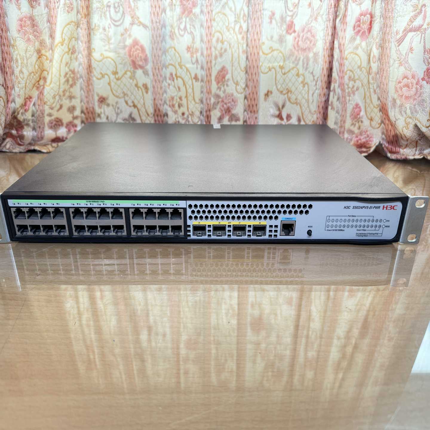 询价~一台H3C S5024PV5-EI-PWR全千兆POE交换