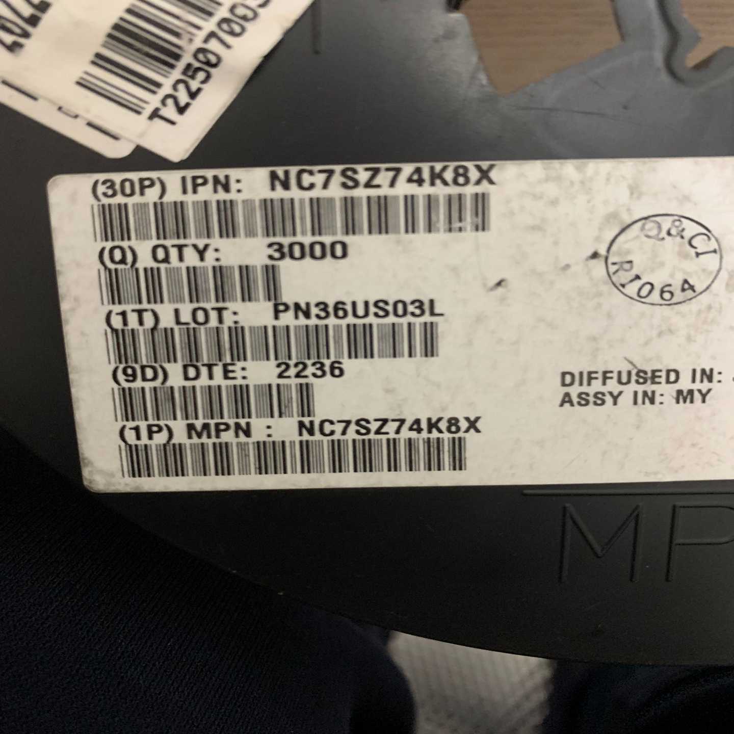 NC7SZ74k8cx。    103个[浩蓉商户]