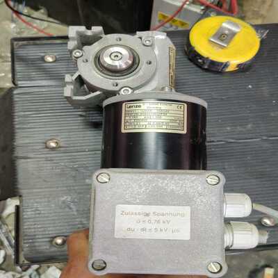 lenze电机D-32696 SSN31-1UHAR成色参数（耶耶电子）