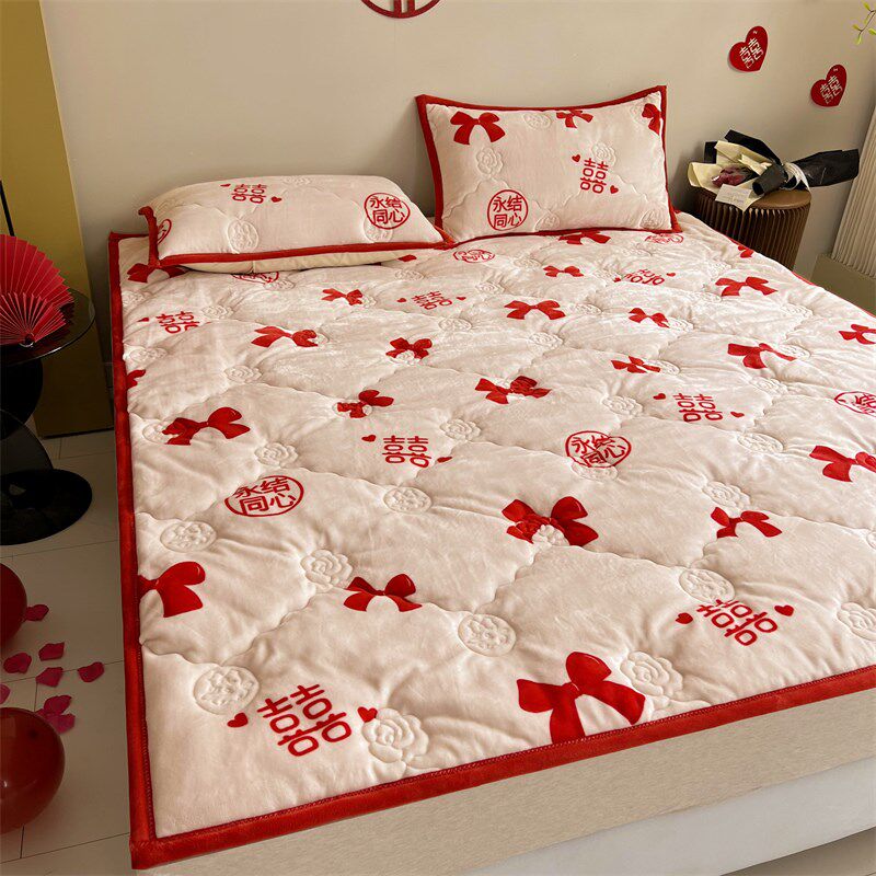 婚庆A类牛奶绒床护垫薄床垫珊瑚法兰绒床褥子结婚嫁妆可折叠垫被