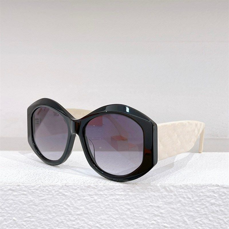 新品椭圆大框遮阳墨镜5486男女通用太阳眼镜时尚格纹镜腿黑白绿蓝