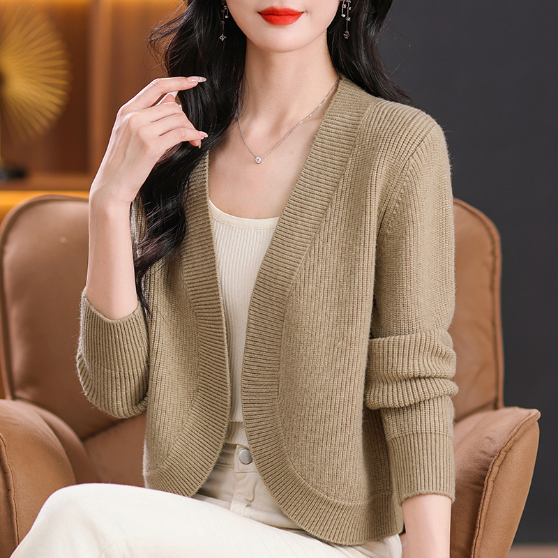 高腰毛衣外套针织开衫女春秋季小披肩外搭旗袍配裙子气质短款上衣