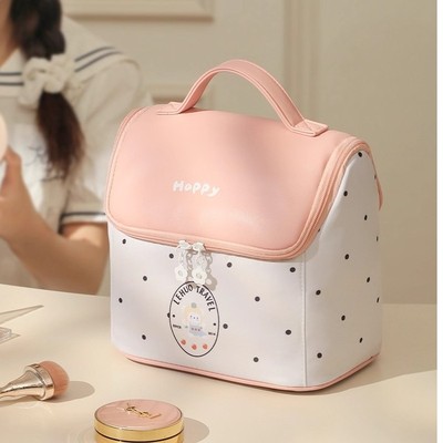 大容量化妆包2025新款外出随身便携收纳包小房子包包洗漱收纳高档