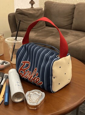 美式复古化妆包可手提便携收纳包洗漱包立体加宽零钱包时尚简约款