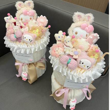 中高考hellokitty生日礼物草莓熊玩偶花束毕业送女生女友女孩闺蜜