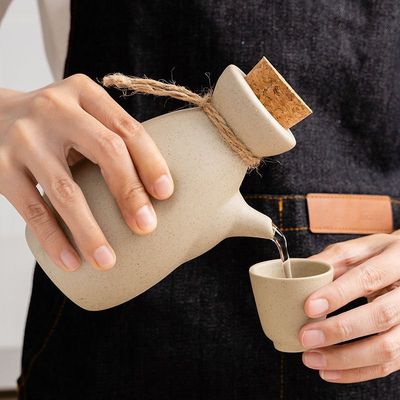 分流器白酒老式小酒盅一口杯日式清酒壶套装醒酒器壶白酒壶陶瓷烈