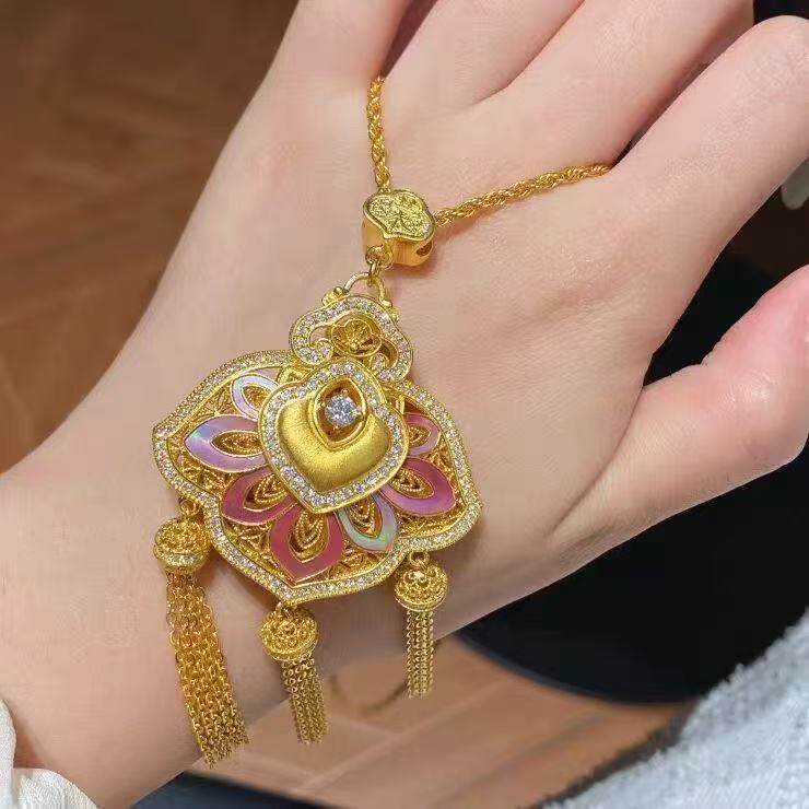 金店同款青云有信锁包吊坠女点钻螺钿锁包项链玲珑花丝球流苏挂坠