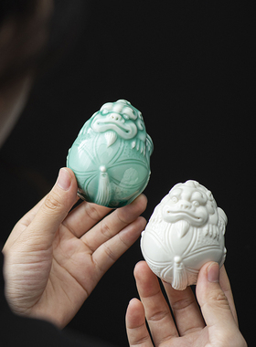 【狮来运转】陶瓷狮子小摆件创意茶桌装饰品茶玩茶宠茶壶盖置把玩