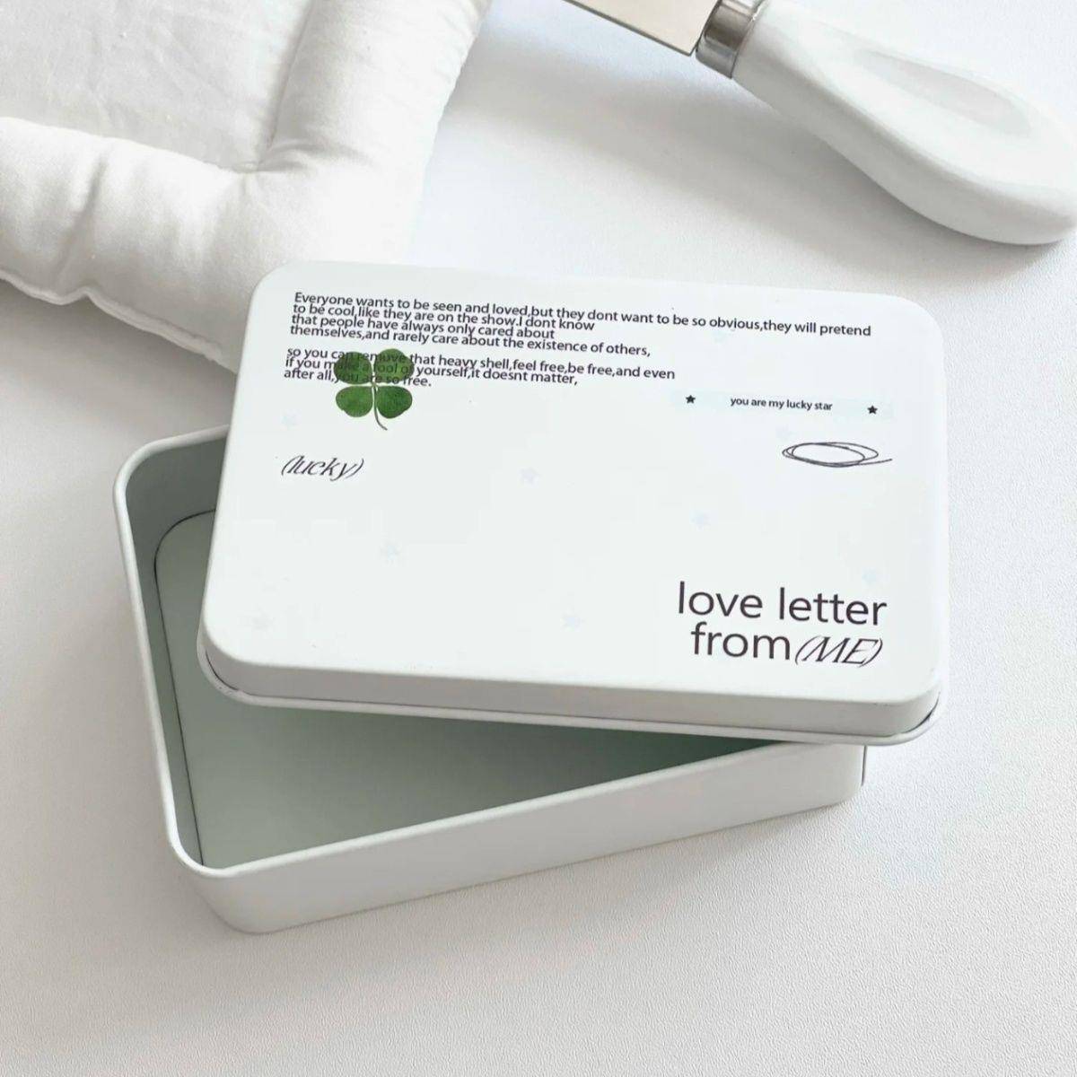 休闲英语四叶草高价值铁盒小卡片存储盒学生桌面组织笔记存储盒