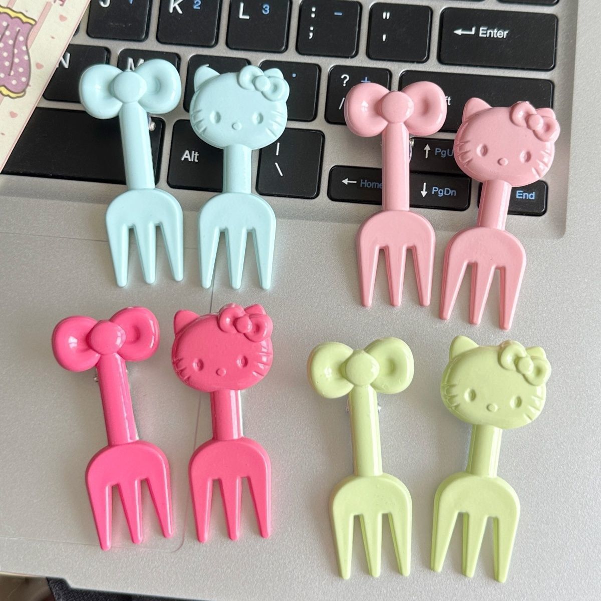 【热销中】水果叉猫咪餐具新款卡通可爱塑料叉子家用雪糕叉水果签