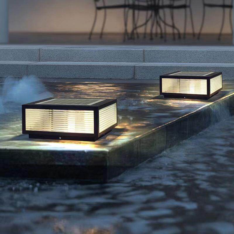 户外太阳能柱头灯竖纹玻璃大门灯别墅花园庭院围墙装饰景观