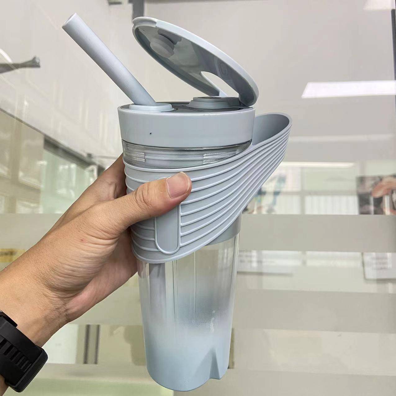 新款榨汁机家用迷你便携式多功能电动榨汁杯