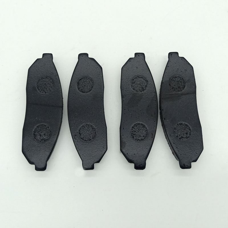 瑞易雷军L3 L5L6 V8华泰江铃E100电动汽车轿车前刹车片刹车蹄磨片