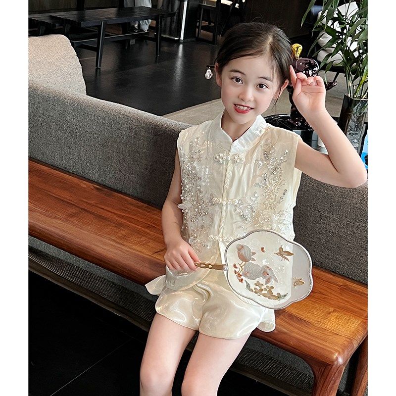 女童套装2025夏季新款中式国风无袖旗袍背心上衣白色短裤两件套