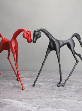 现代简约铸铁马艺术摆件客厅玄关茶几办公室样板间高档家居装饰品