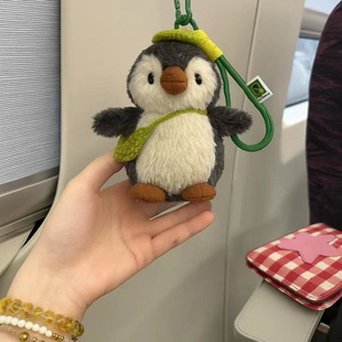 新款贝雷帽小企鹅挂件可爱挎包挂饰公仔毛绒玩偶小饰品车载钥匙扣