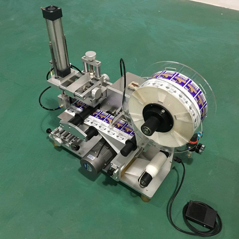 线材对折标签机器 淋浴管贴商标机 电线贴标签机器 USB线贴标机