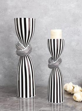 简约现代创意黑白条纹扭结烛台树脂摆件样板房客厅餐厅桌面装饰品