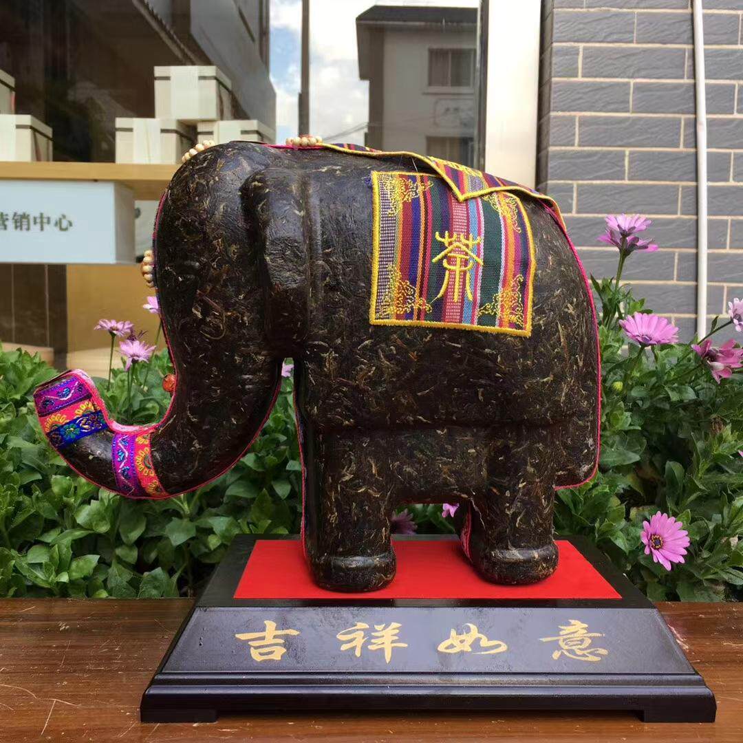 大象摆件云南普洱茶工艺品大象茶雕摆件家居公室开业乔迁礼品茶