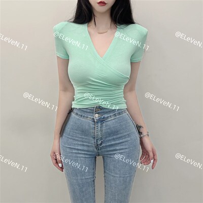 明媚鹅黄色上衣~Ju显身材甜欲交叉V领修身短袖T恤内搭打底衫夏女