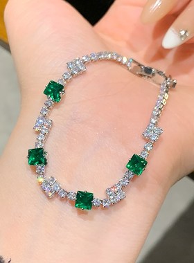 祖母绿在逃公主手链女款方形满y钻手链轻奢小众手串精致手绳手饰