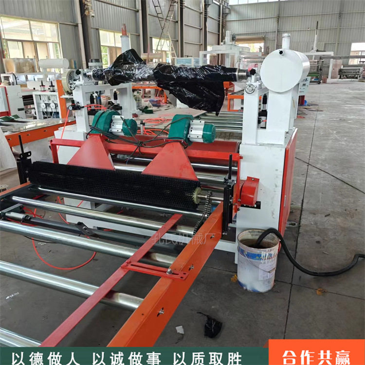 pp中空板无纺布贴布机 铝箔岩棉板双面覆膜机 pvc膜耐磨片热贴机,机械设备,其他机械设备,淘宝优惠券,粉丝福利购,淘宝优惠卷