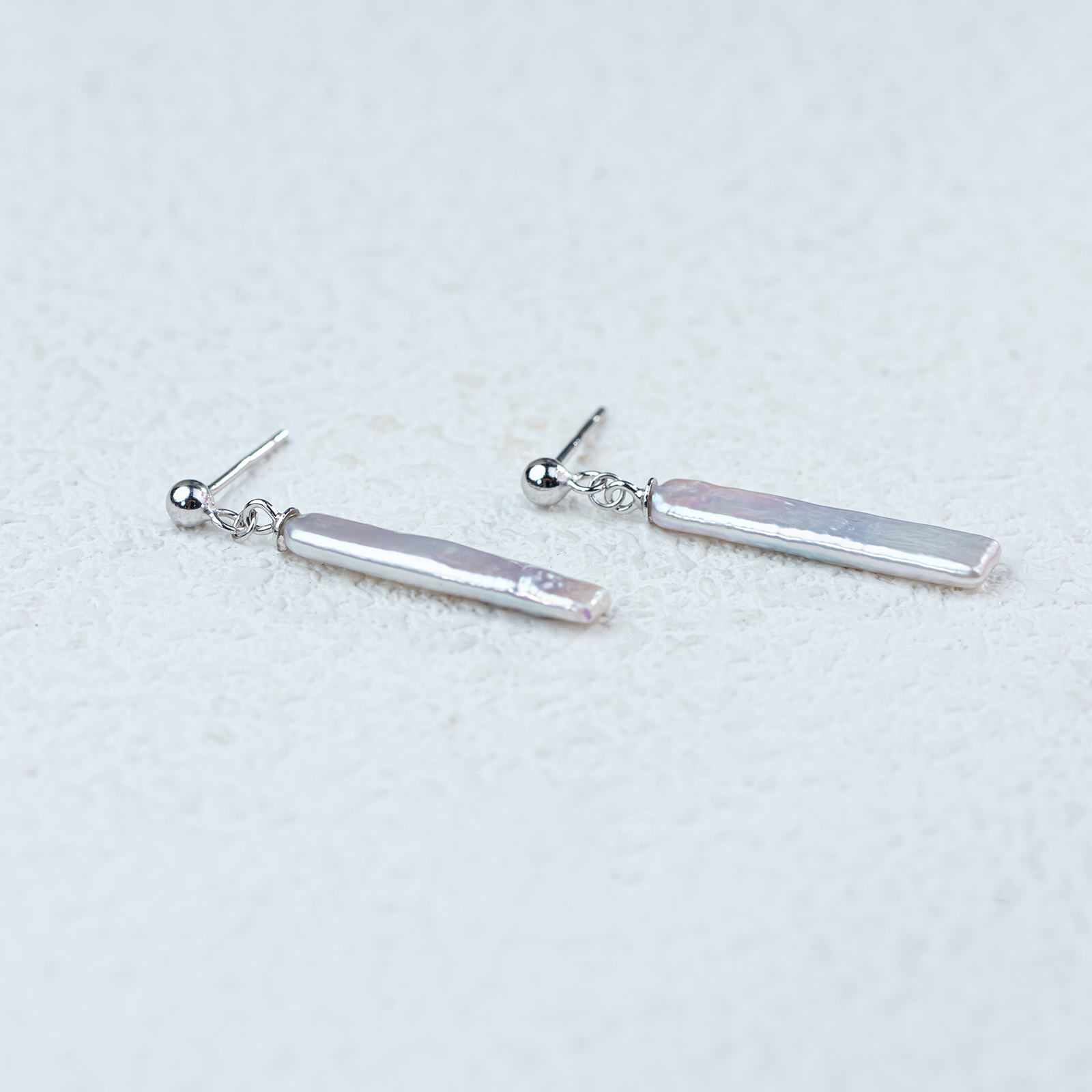 Folli Follie【烈儿专属】淡水珍珠S925银耳饰5.5X20mmE0322036