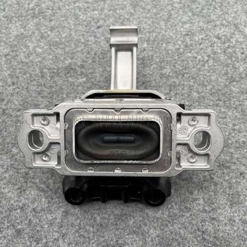 JS1-7M121AA/6P082AB/6F012AF适用于福特领界发动机脚胶波箱支架