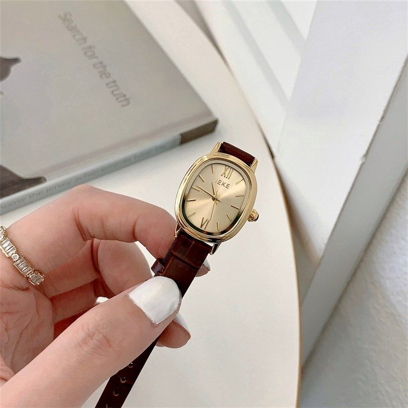椭圆形小表盘手表女款复古小众简约气质高级皮带百搭精致石英腕表
