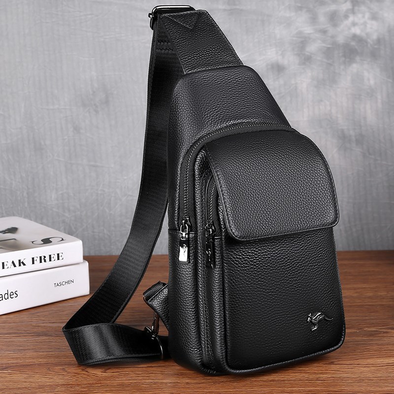 男士真皮胸包头层牛皮男款单肩斜挎皮包男式包胸前翻盖小背包男包