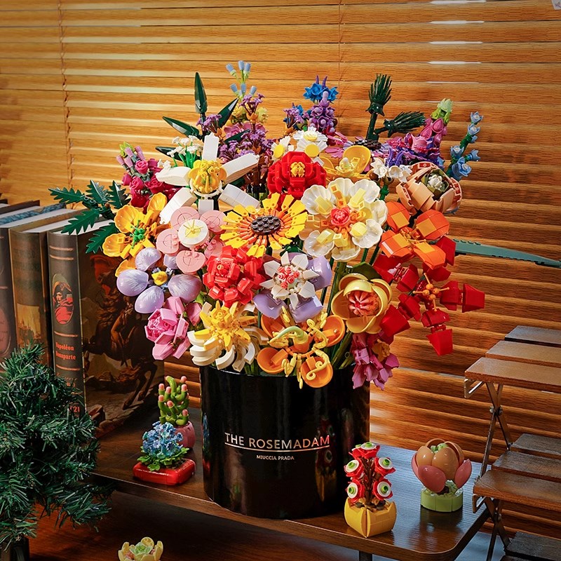 2025新款福桶花束积木玫瑰拼装女生纪念生日男女朋友女神节礼物