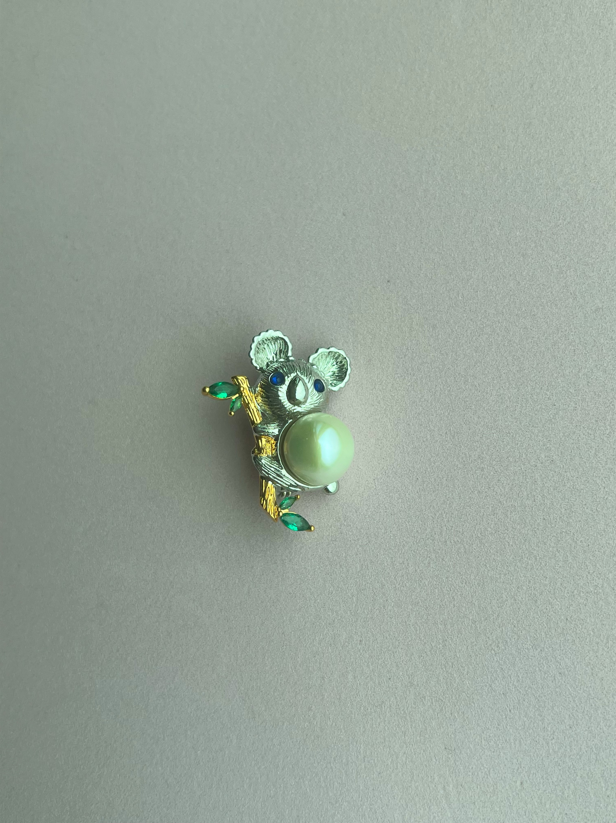 天热珍珠小考拉胸针吊坠两用款轻奢小众设计感百搭胸花别针配饰女