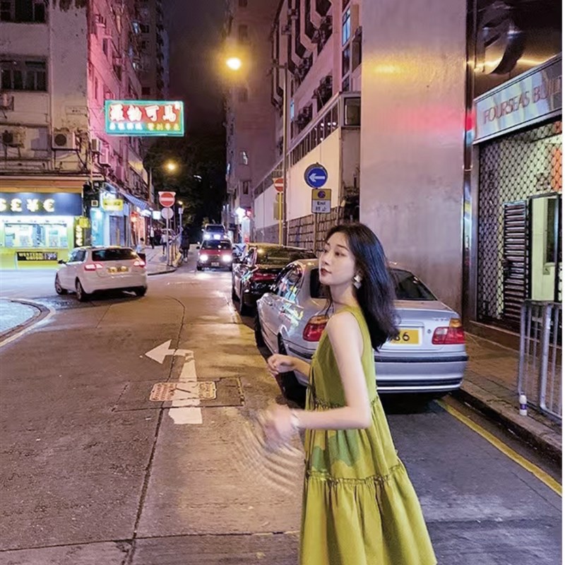 小个子夏h款牛油果绿连衣裙